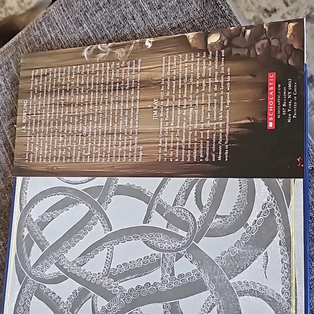 J.K. Rowling 4th in Series Harry Potter Book - Picture 5 of 6